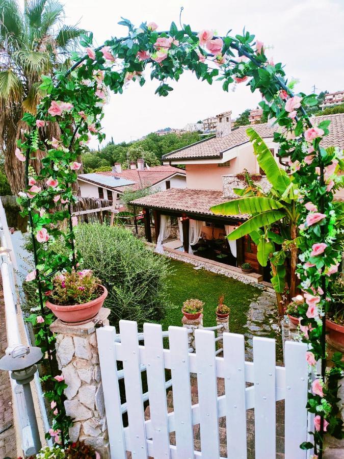 Favola Exclusive B&B 페스카라 외부 사진